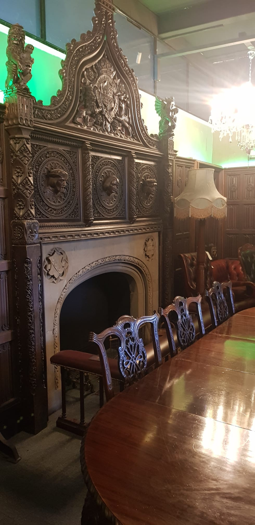 Highly Carved Antique Gothic English Oak Linenfold Panelled Room from Hampsfield House (circa 1880–82)
