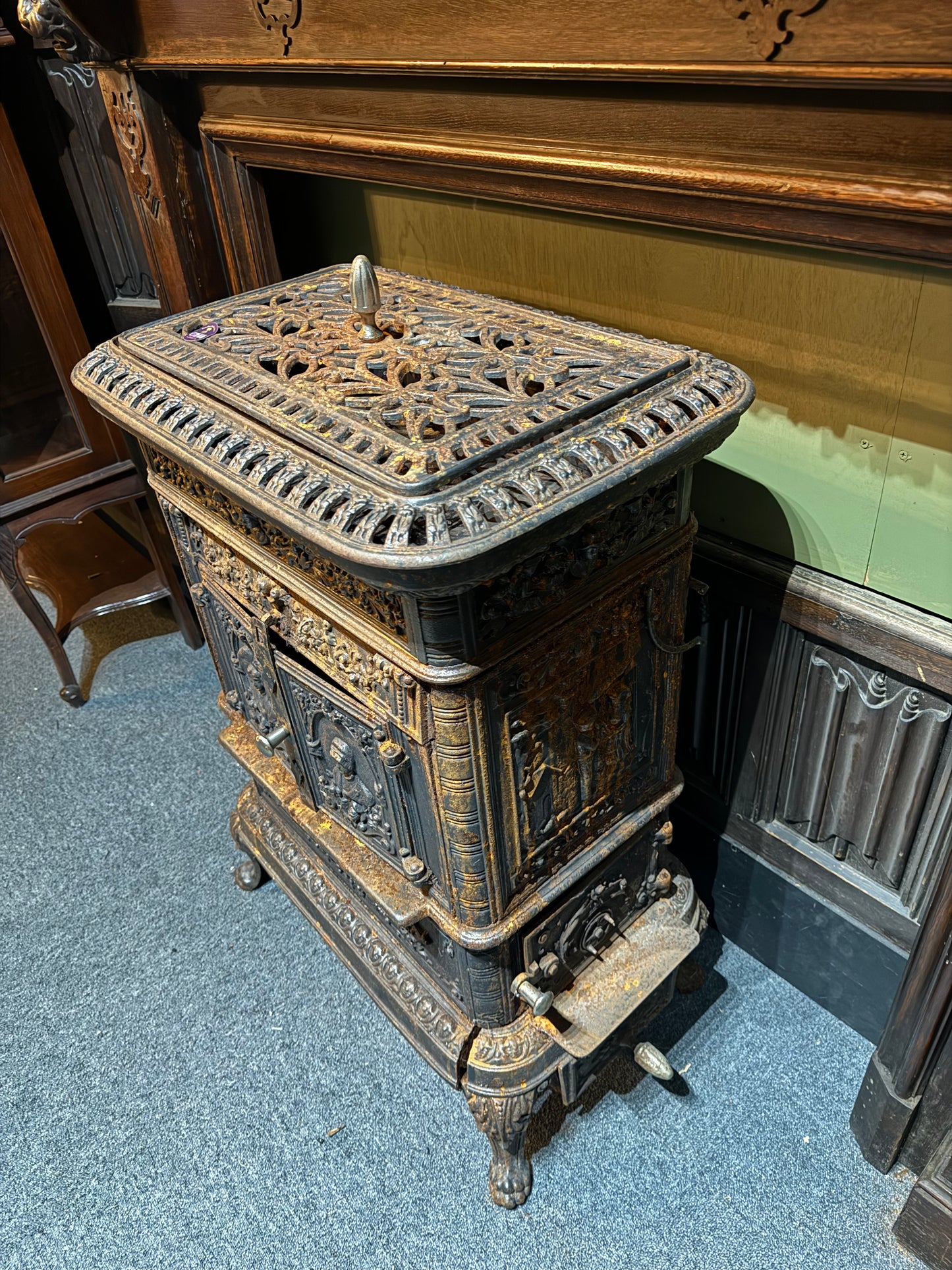 Imperial Lion Hearth Grate